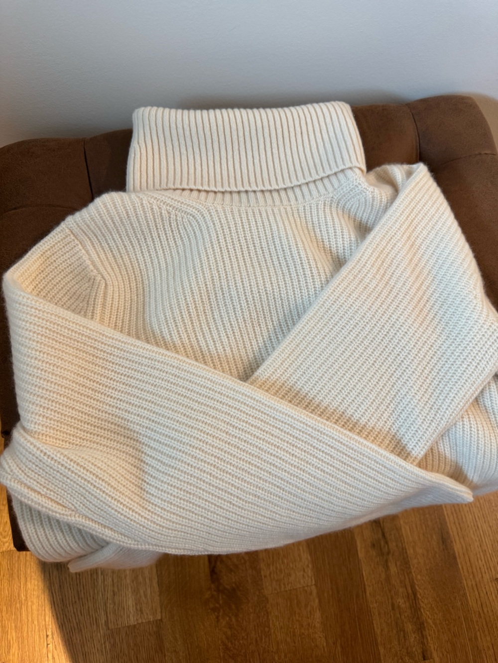 Banana Republic Cream Ribbed Cashmere Cowl Sweater - Picture 4 of 7